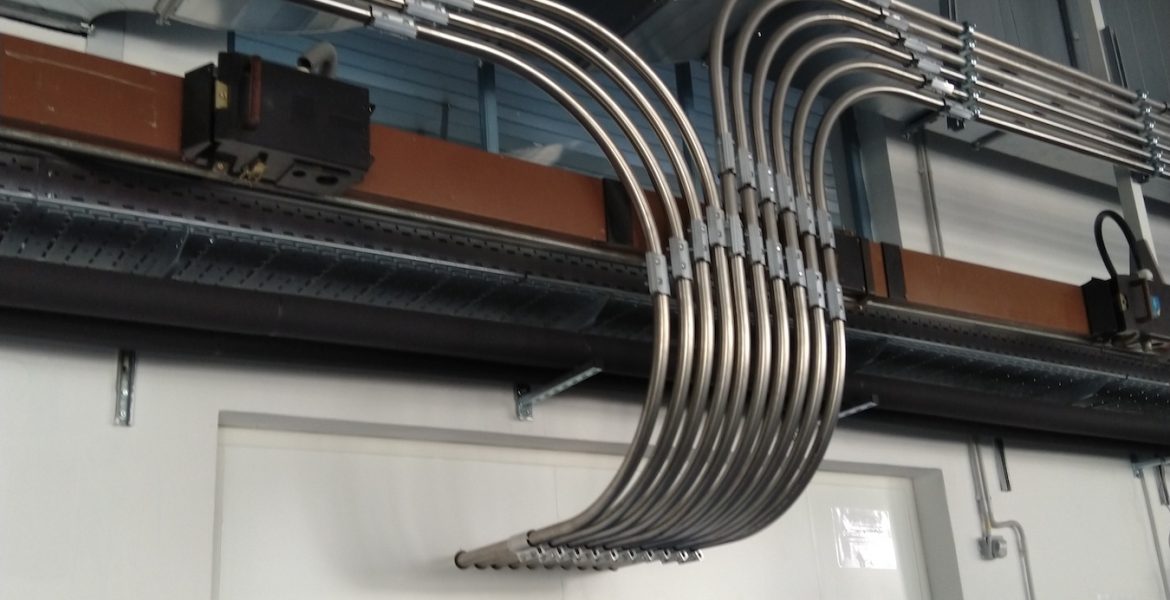 Instalace materiálových tras